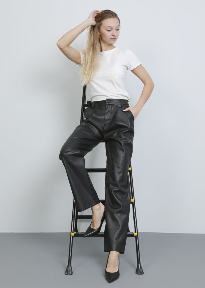 Women Leather Pleated Trouser