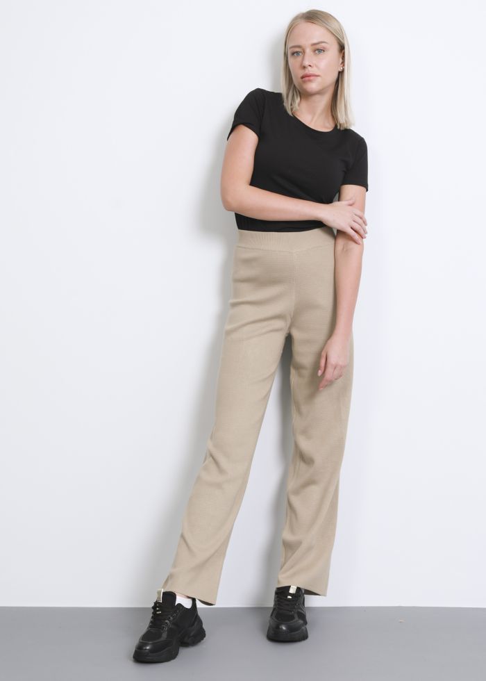 Women Plain Knitted Design Trouser
