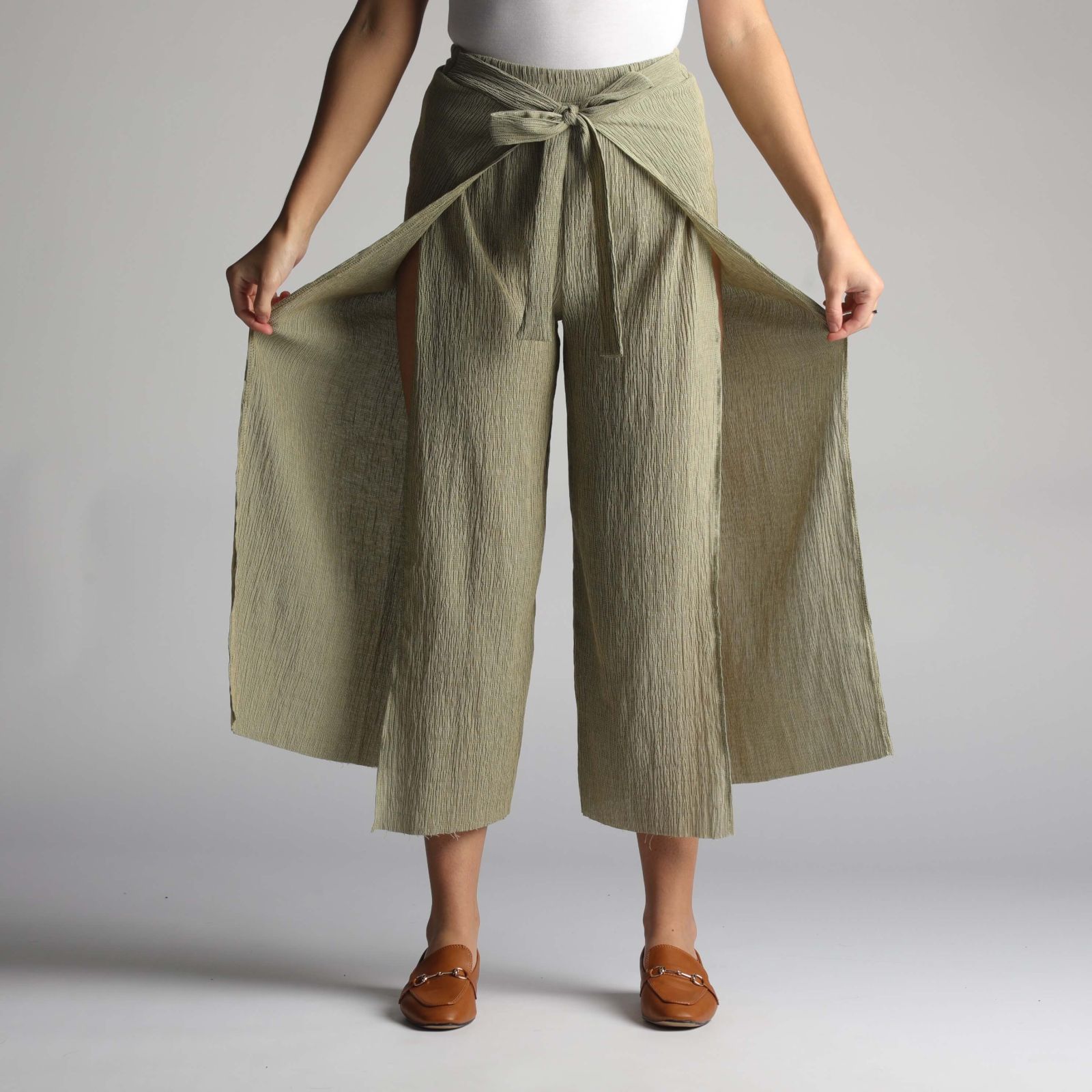 Solada Women's striped culotte trousers: for sale at 9.99€ on Mecshopping.it