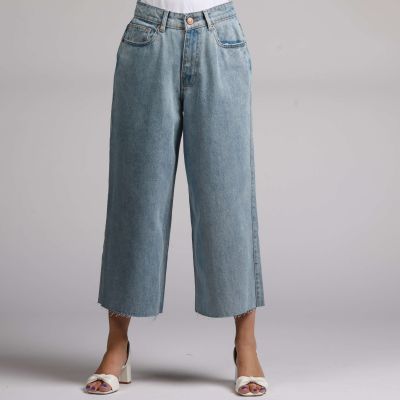 Women Cropped Jeans
