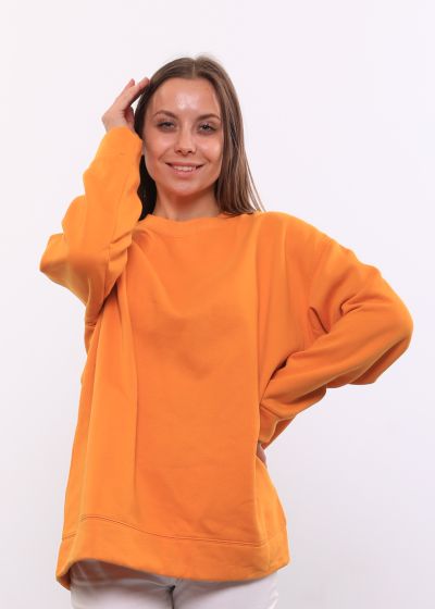 Women’s Long, Wide Blouse with Long Sleeves and Round neck